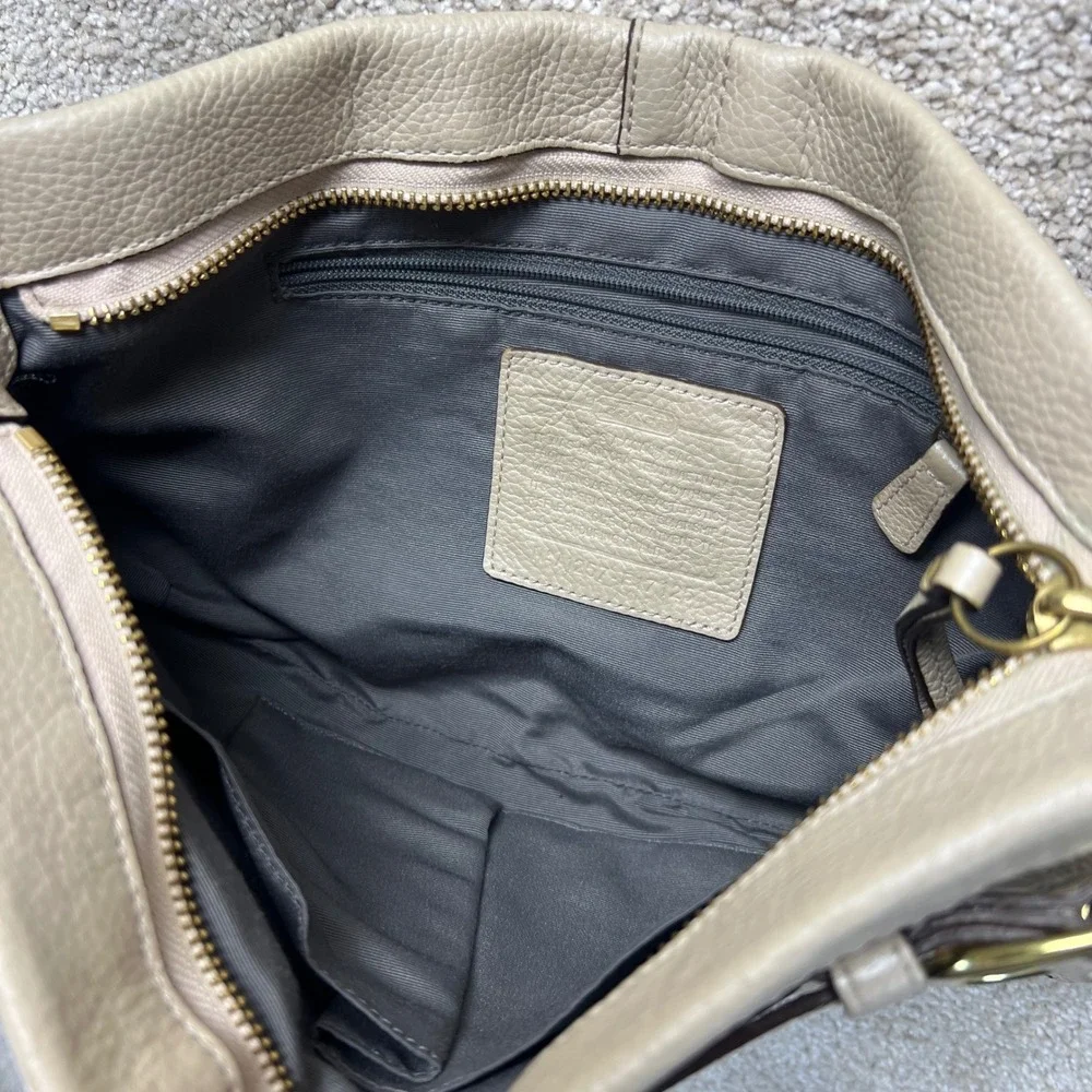 Vintage Coach Leather Soho East West Legacy Y2K beige‎ Buckle Crossbody F17125